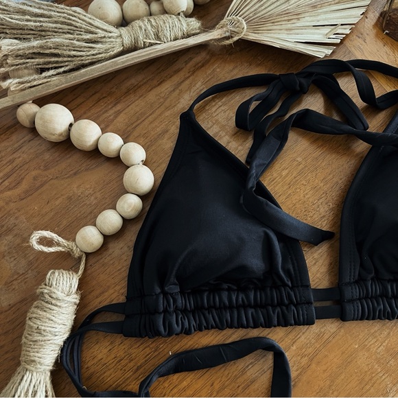 DOUBLE STRAPPED DETAIL HALTER BIKINI TOP #0344 - Picture 3 of 7